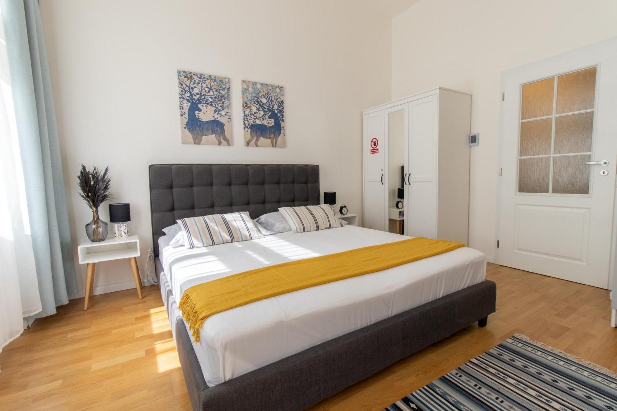 Stay Inn Apartments Stepanska Praga Exterior foto